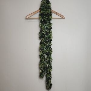 Green Textured Scarf